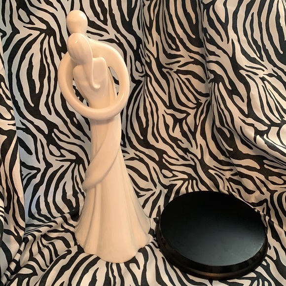 Circle of Love figurine by Kim Lawrence, Profound Love. - Picture 6 of 13